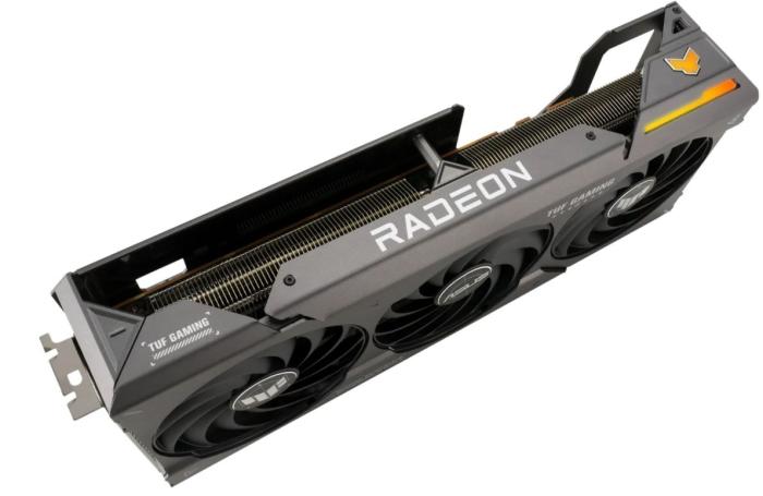 Radeon RX 7700XT Asus 12GB GDDR6 TUF Gaming OC [TUF-RX7700XT-O12G-GAMING, 90YV0JK0-M0NA00] (1xHDMI 2.1, 3xDP 2.1) (192-bit, PCI-E 4.0)
