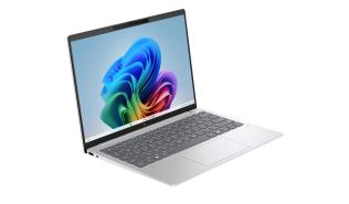 HP OmniBook 7 Aero 13-bq1218nw [C1LU4EA] 6-Core AMD Ryzen AI 5 340 /13.3 2560x1600 matowa IPS 400nits / 16GB LPDDR5 / 512GB / AMD Radeon 840M / pk / 43Wh 12.25h / 0.999kg / Win11Home (srebrny)