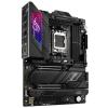 Asus ROG STRIX X670E-E GAMING WIFI (AMD X670) [AM5, 4xDDR5 do 8000MHz, (HDMI 2.1, DP 1.4) (4xM.2, 2xPCIe 5.0 x16, 1xPCIe 4.0 x16 (x4)), WiFi 6E, BT 5.2, ATX]