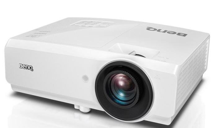 Projektor BenQ SH753P DLP (1920x1080, 16:9, 5000 ANSI, 13000:1, 2500h/3500h) (2xHDMI, 1xUSB, 1xUSB-B, 1xLAN-RJ45, 1xRS-232, 2xVGA)
