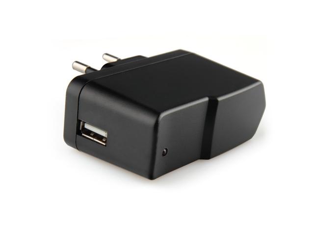 Gembird ładowarka 220V / USB [MP3A-UC-AC1-B]