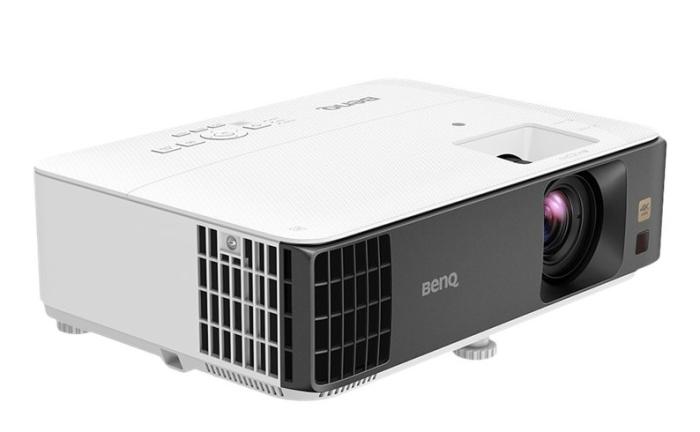 Projektor Benq TK700 (3840x2160, 16:9, 3200 ANSI, 10000:1, 4000h/8000h) (2xHDMI, 1xUSB, 1xRS-232)