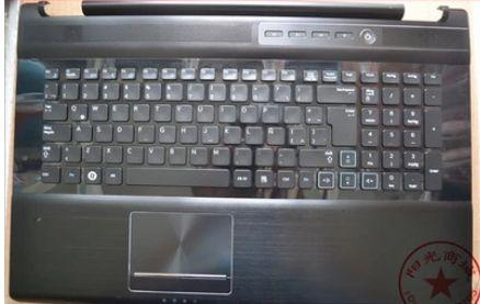 Klawiatura podświetlana z palmrestem do notebooków Samsung RF710, RF711, RF712 układ klawiszy latin [ZN0218]