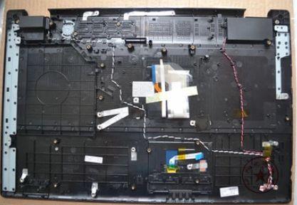 Klawiatura podświetlana z palmrestem do notebooków Samsung RF710, RF711, RF712 układ klawiszy latin [ZN0218]